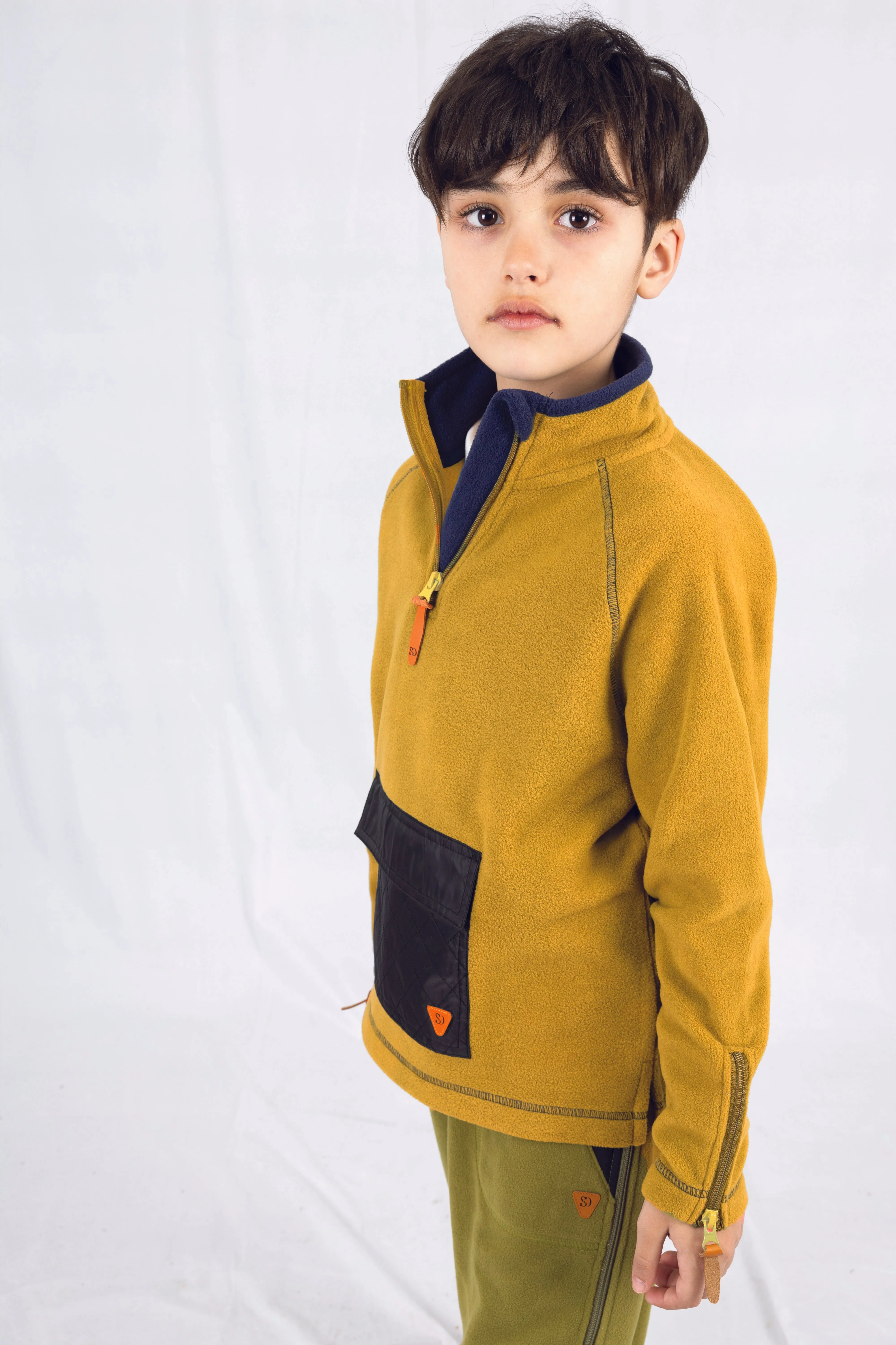 Adaptive Kids Pullover: Front Zipper, Cargo Pocket, Easy-Undressing Sleeves