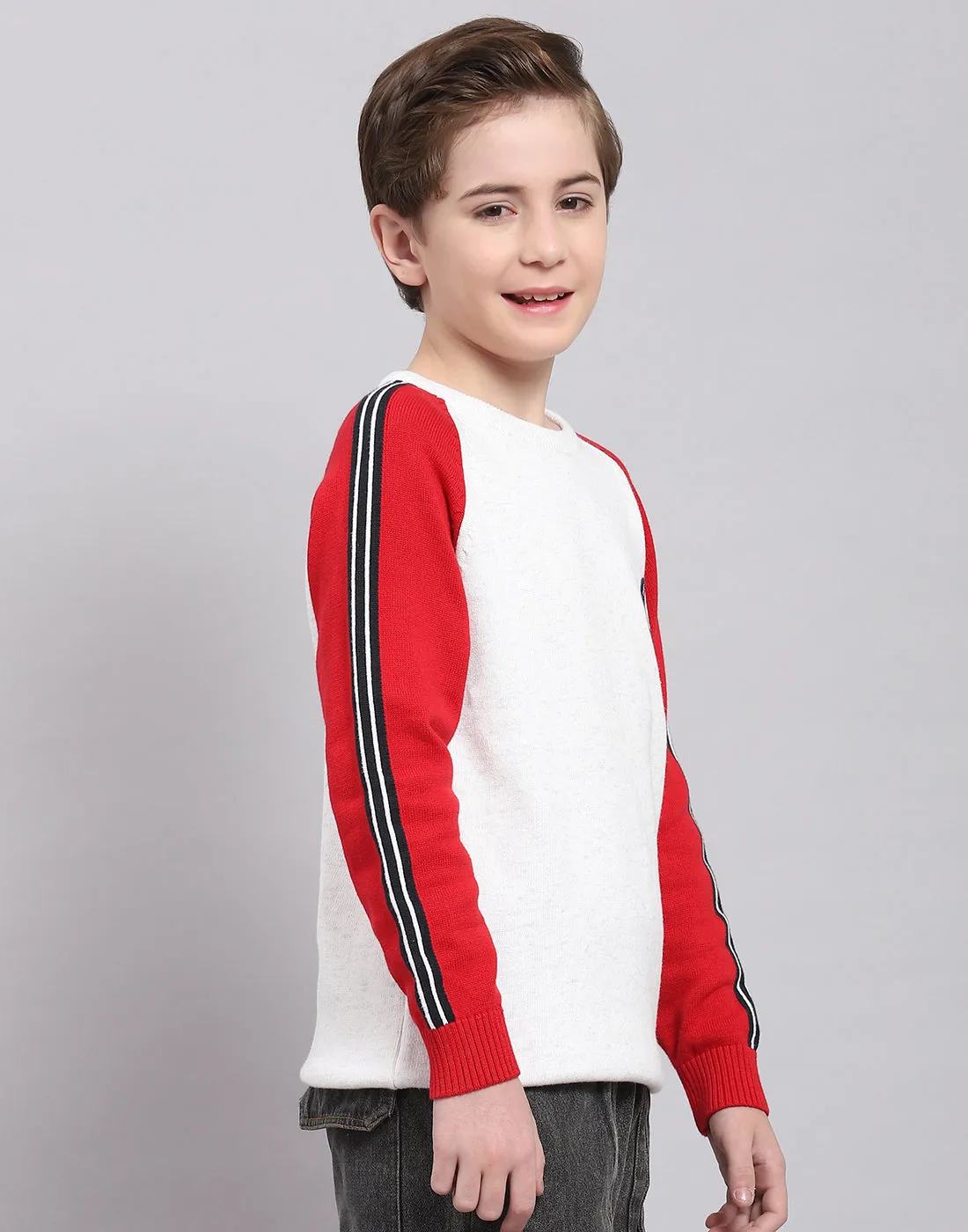 Boys White Solid Round Neck Full Sleeve Sweater