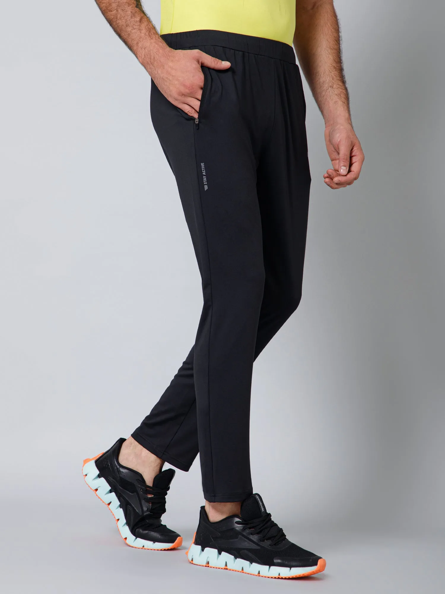 Men Black Solid Full Length Regular Fit Active Wear Track Pant