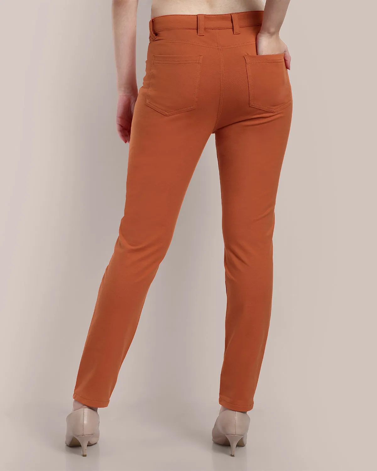 Women Clay Regular Fit Casual Pant